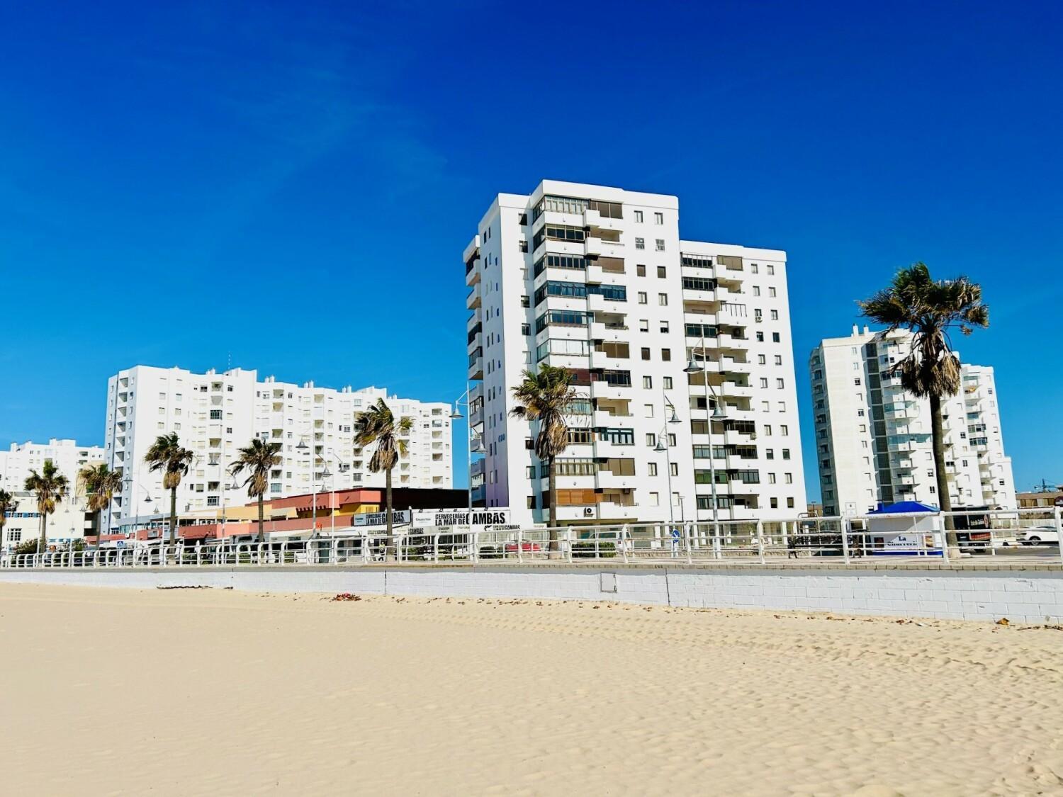 Gatu Arena " Preferente Mayores De 25 Anos Y Familias " El Puerto de Santa María Exterior foto
